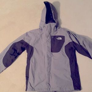 North Face Winter Coat w/zip inner jacket. EUC